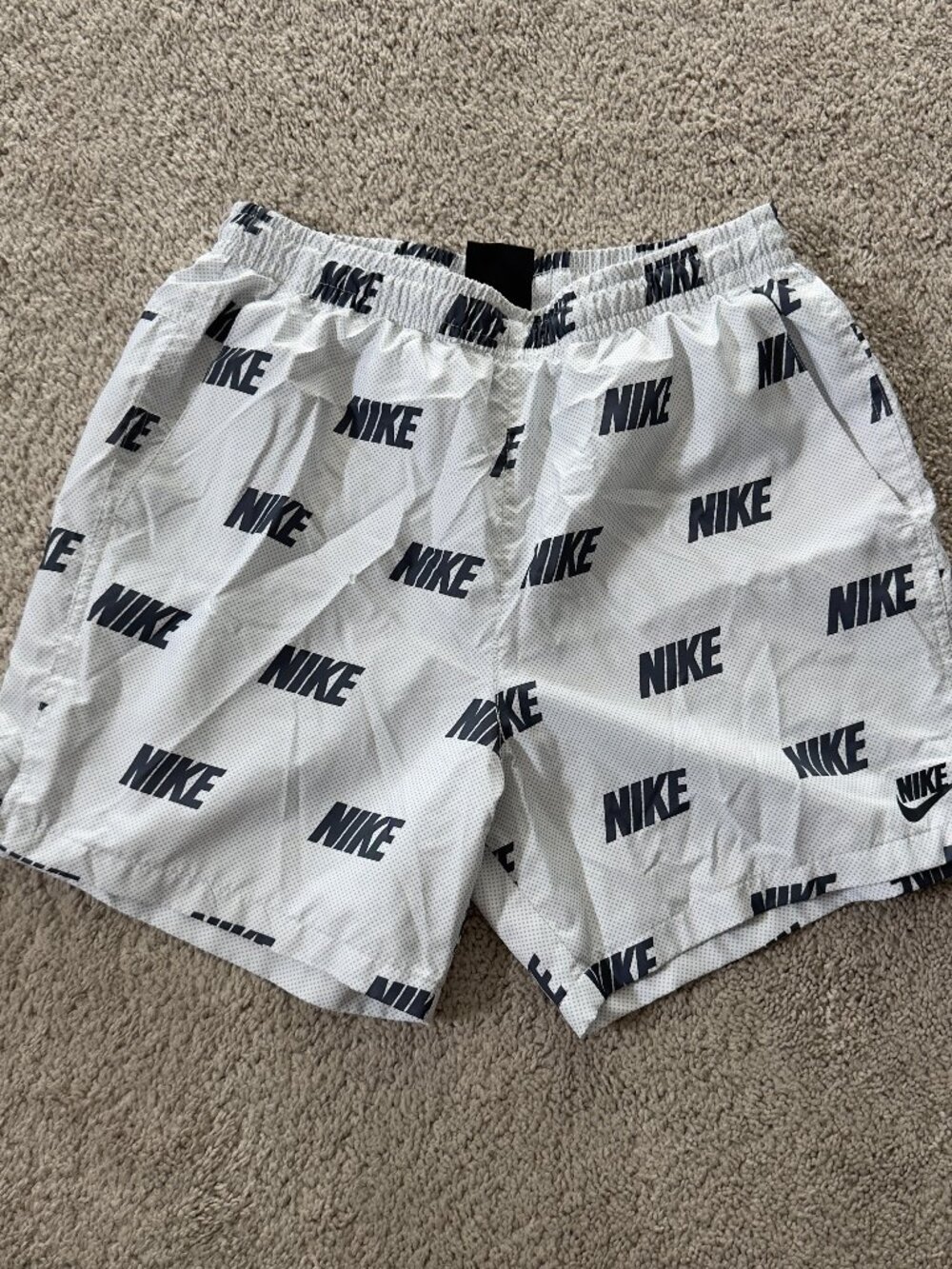 Nike Mens Shorts Size Medium